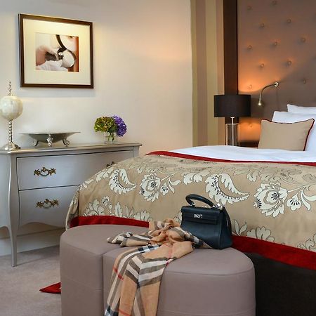 Romantik Hotel Burgkeller Residenz Kerstinghaus Meissen Bagian luar foto
